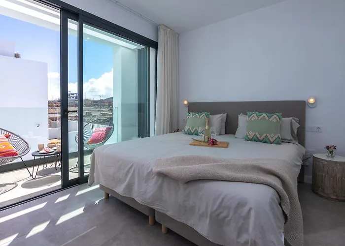 Villa Yolo Sur Private Pool By Holidays